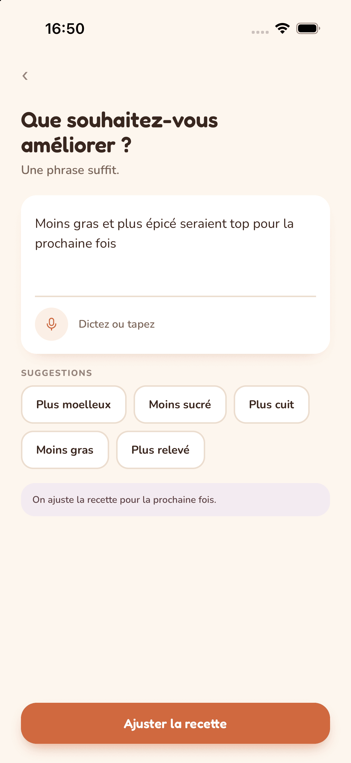 Aperçu de l'application : l'écran « Que souhaitez-vous améliorer ? » avec une phrase saisie, la dictée vocale et des suggestions.